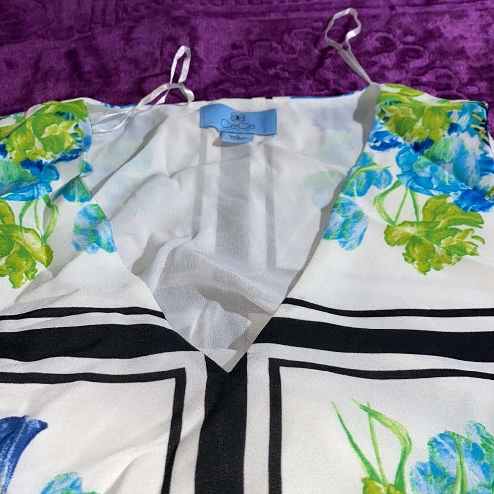 CeCe Women's Blue Tile Bloom Shark Bite Hem Chiffon Blouse - Picture 5 of 5